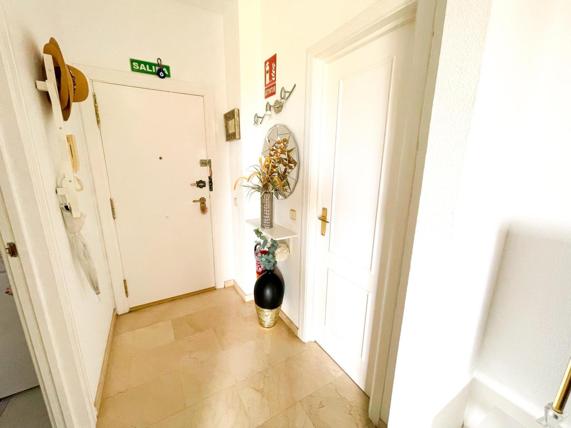 Modern Apartment With Terrace - 2 Min From The Beach Estepona Zewnętrze zdjęcie