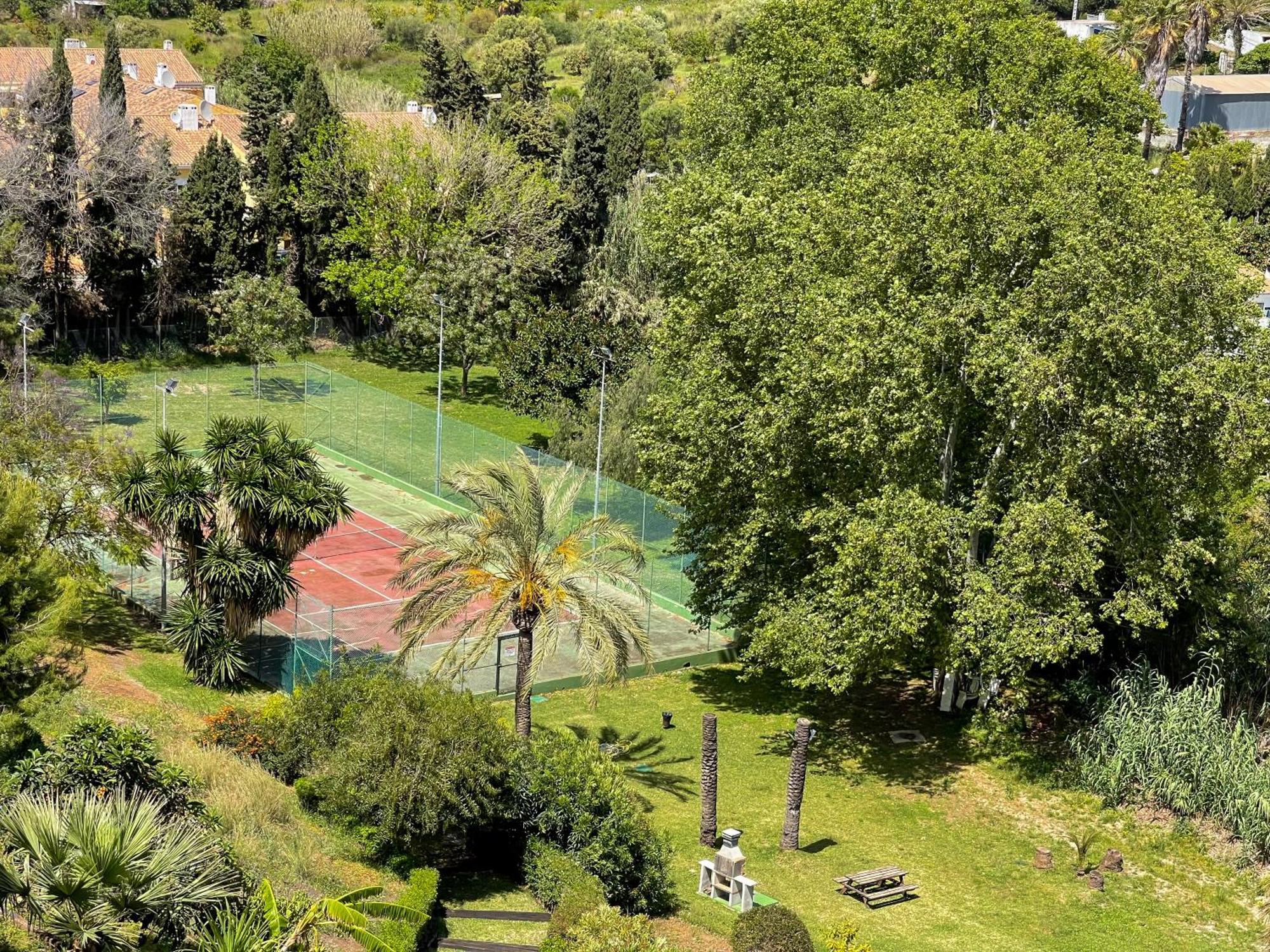 Modern Apartment With Terrace - 2 Min From The Beach Estepona Zewnętrze zdjęcie